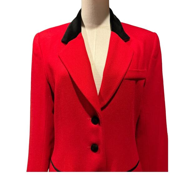 Vintage 90’s David N Red Wool Fitted Blazer with Black Velvet trim size medium - Picture 2 of 10